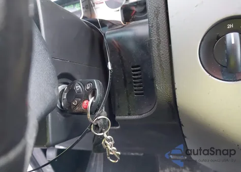 2011 Ford Expedition King Ranch z USA, uszkodzony, nr VIN 1FMJU1J56BEF18141